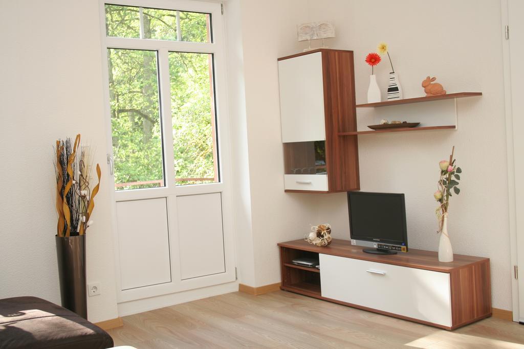 Wald Villa Uessbach Alf Room photo